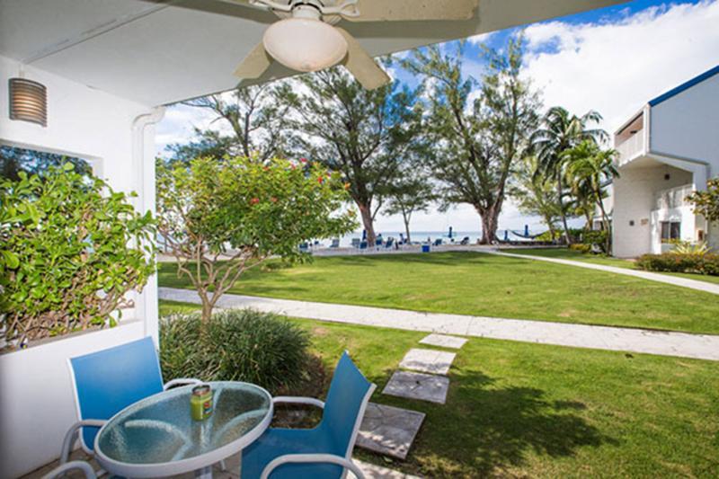 Villas Of The Galleon ジョージ・タウン エクステリア 写真